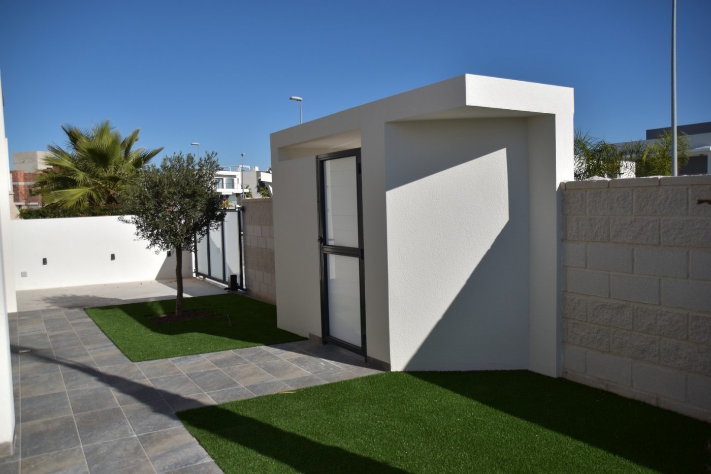 Villa for sale in Alicante 11