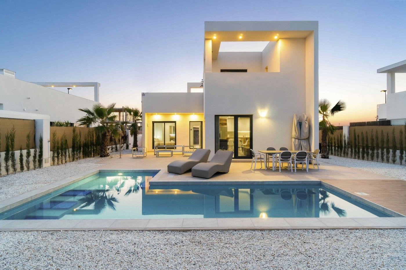 Villa for sale in Alicante 2