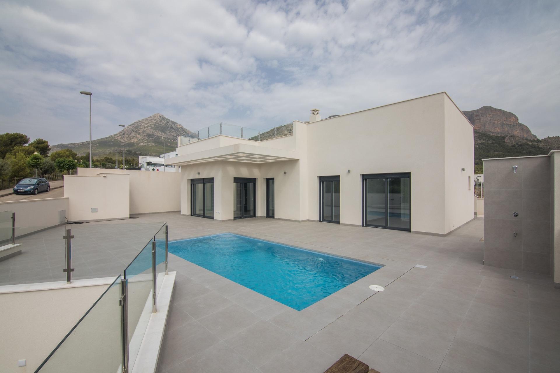 Villa te koop in Alicante 8