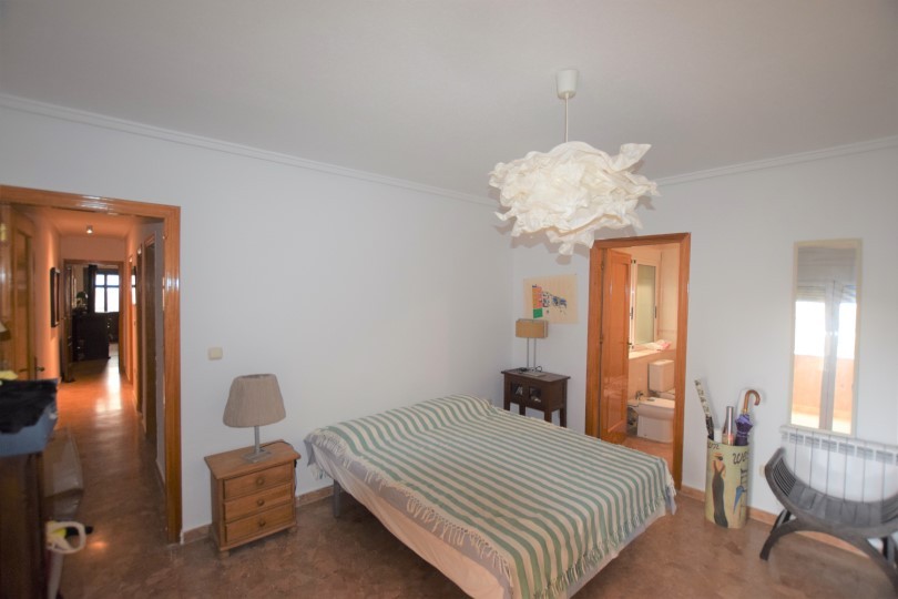 Townhouse te koop in Alicante 14