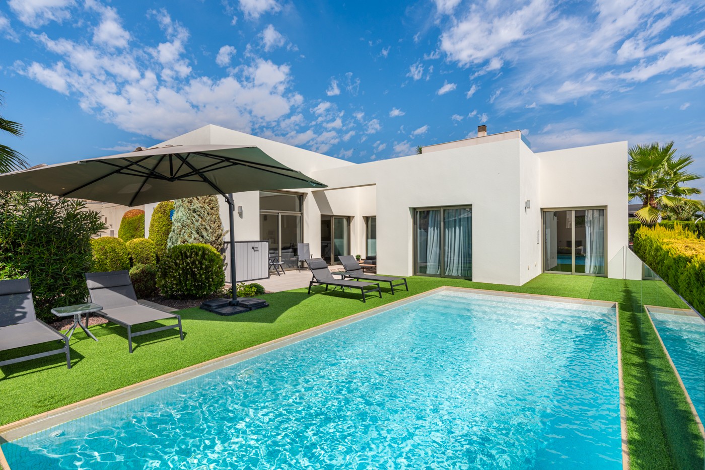 Villa for sale in Alicante 1