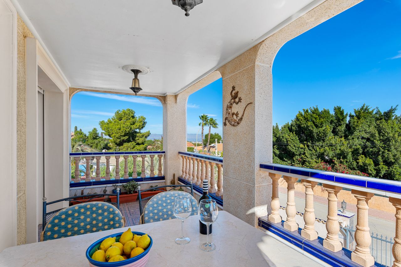 Villa for sale in Alicante 20