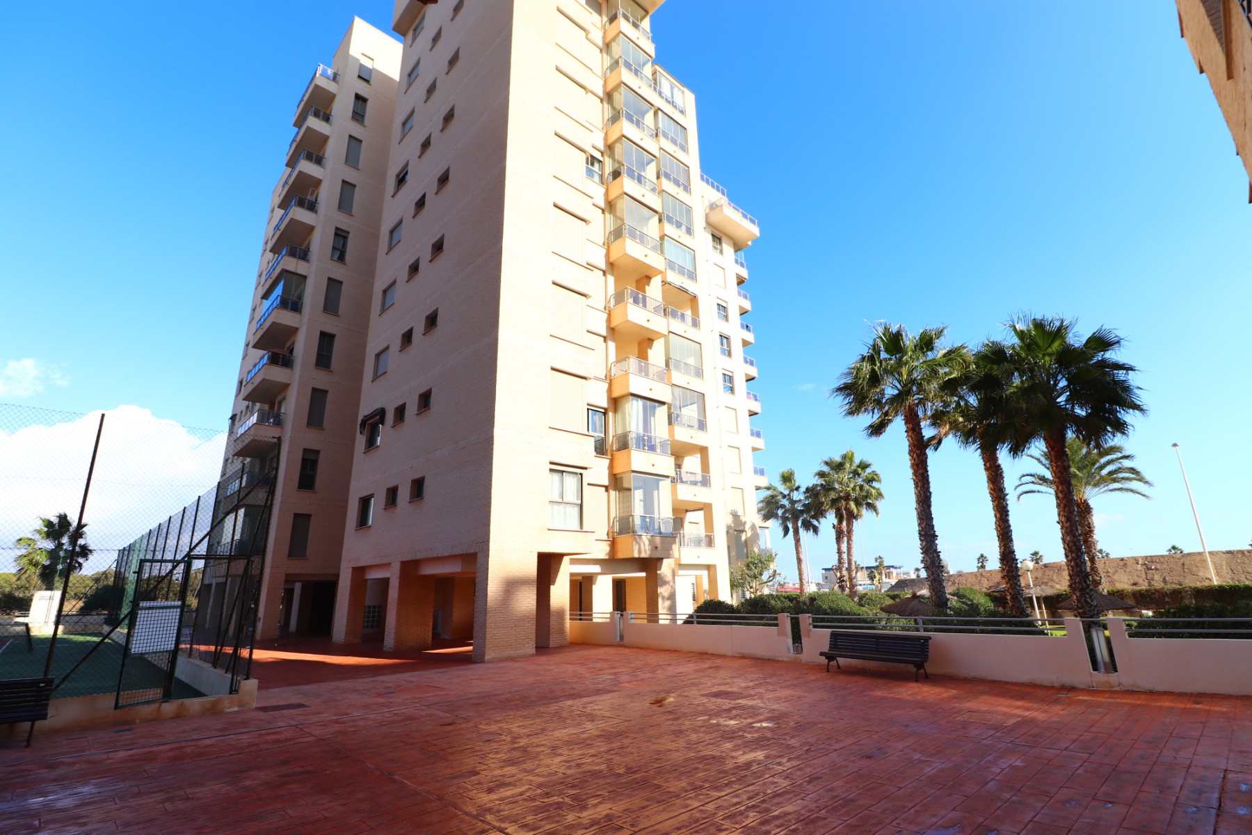 Apartment for sale in Alicante 25