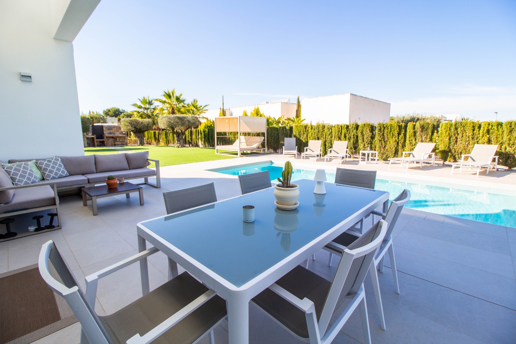 Villa for sale in Alicante 24