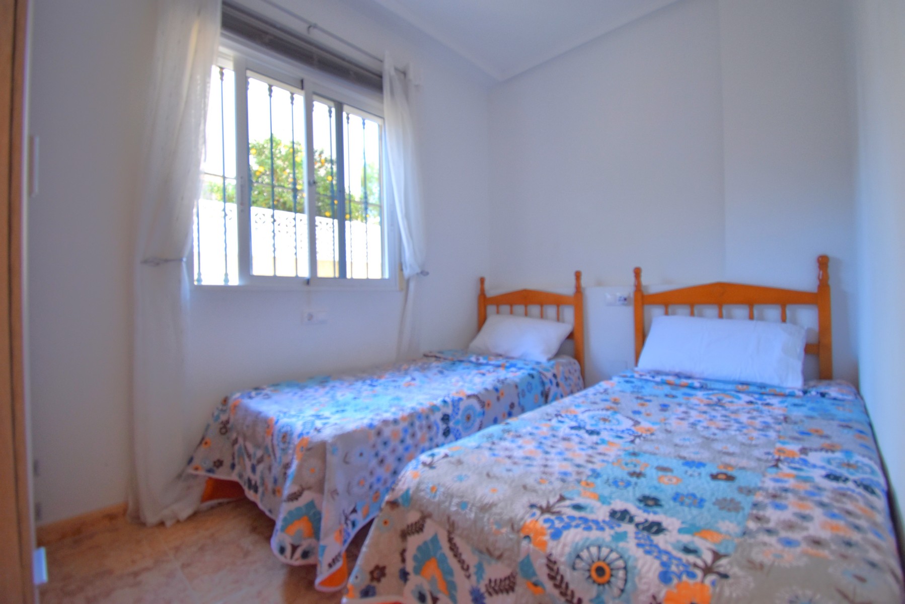 Townhouse te koop in Alicante 12