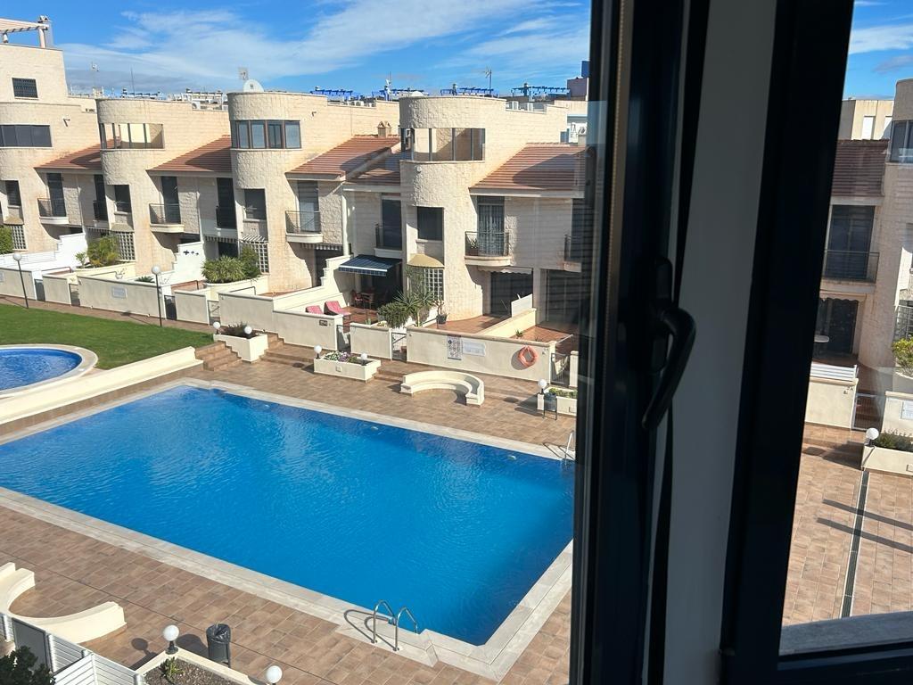 Townhouse te koop in Alicante 12