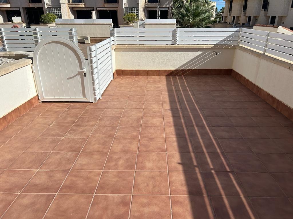 Townhouse te koop in Alicante 17