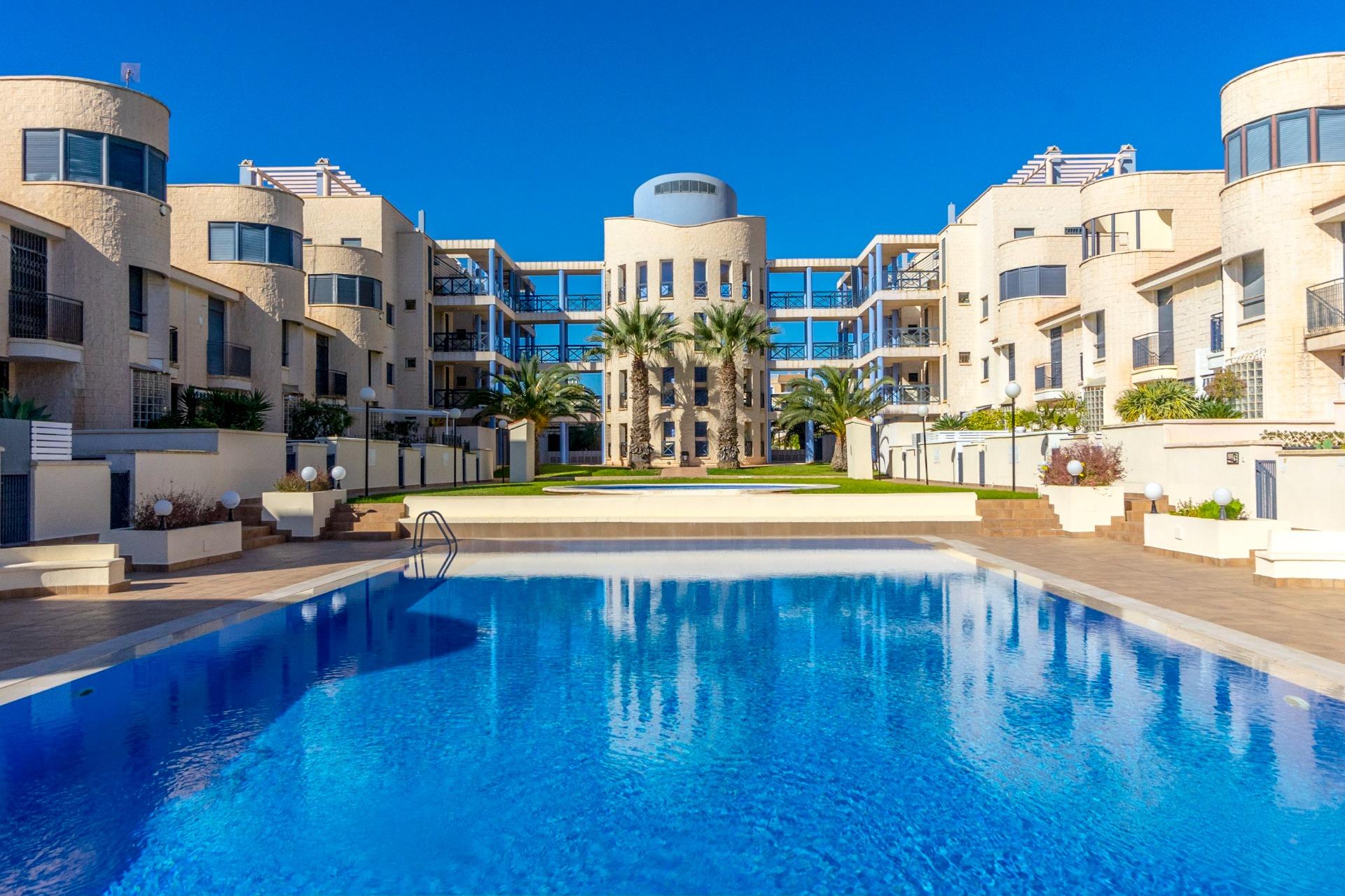 Townhouse te koop in Alicante 20