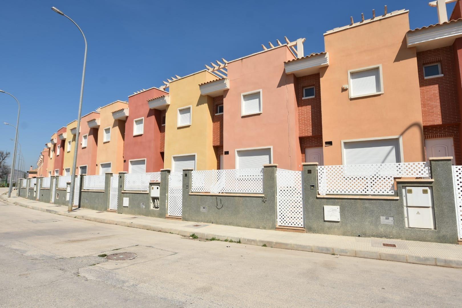 Adosada en venta en Alicante 38