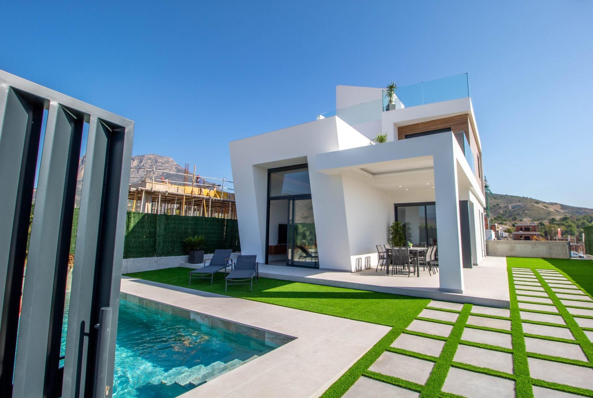 Villa for sale in Alicante 1