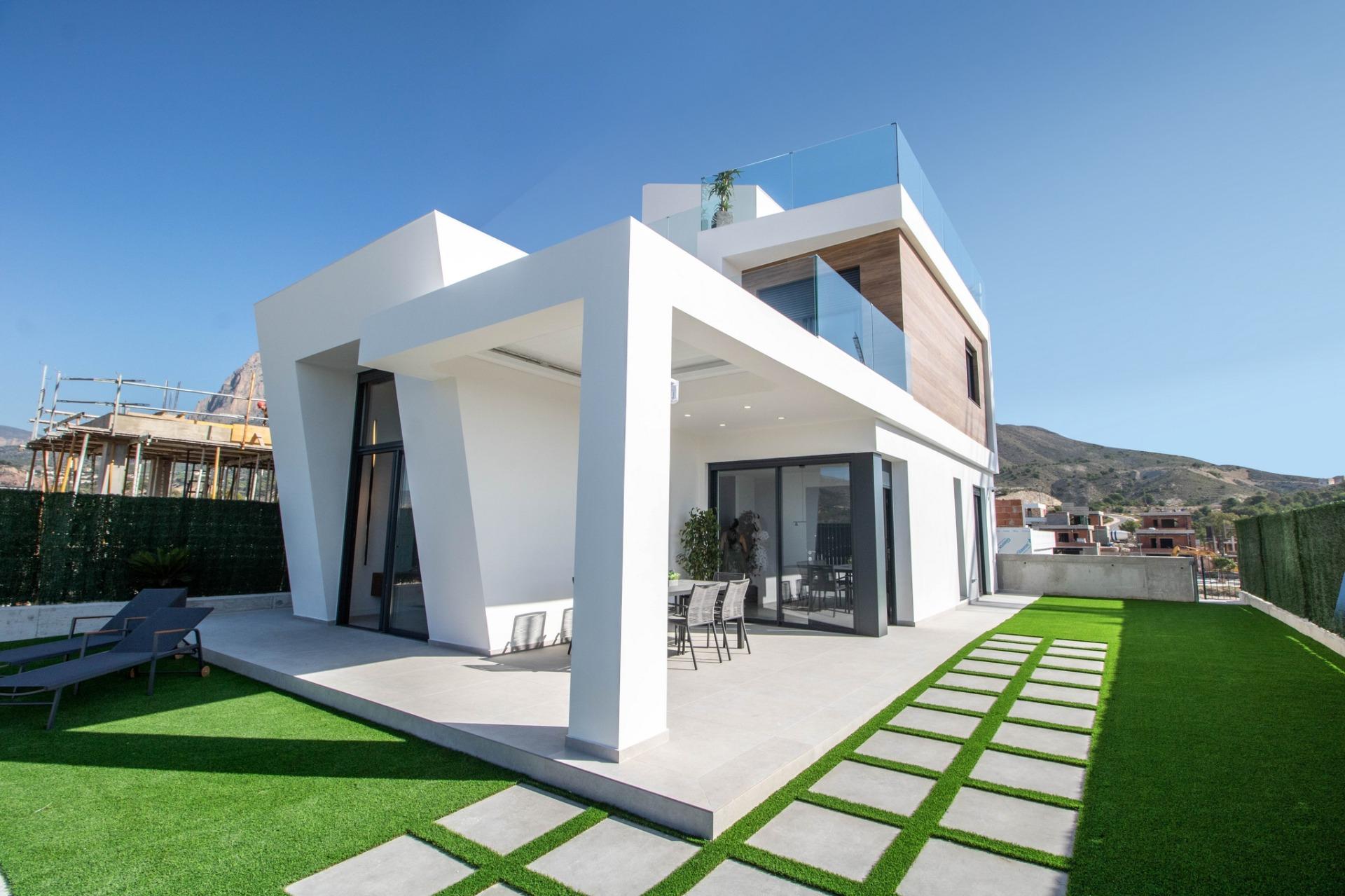 Villa te koop in Alicante 9