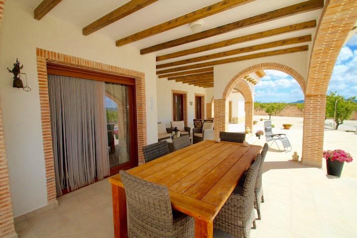 Villa for sale in Alicante 14