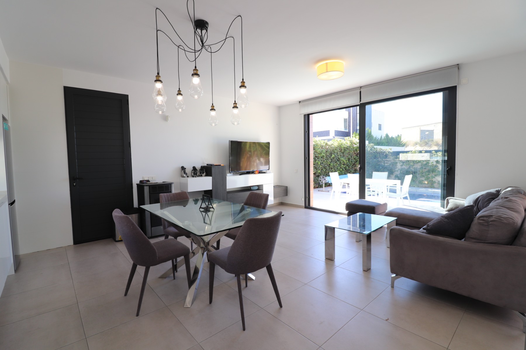 Townhouse te koop in Alicante 3