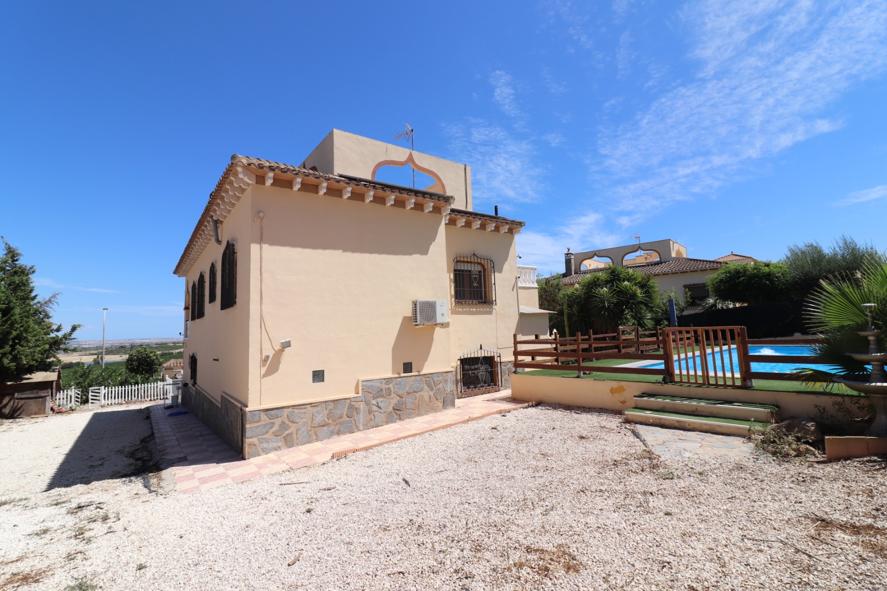 Villa till salu i Alicante 35