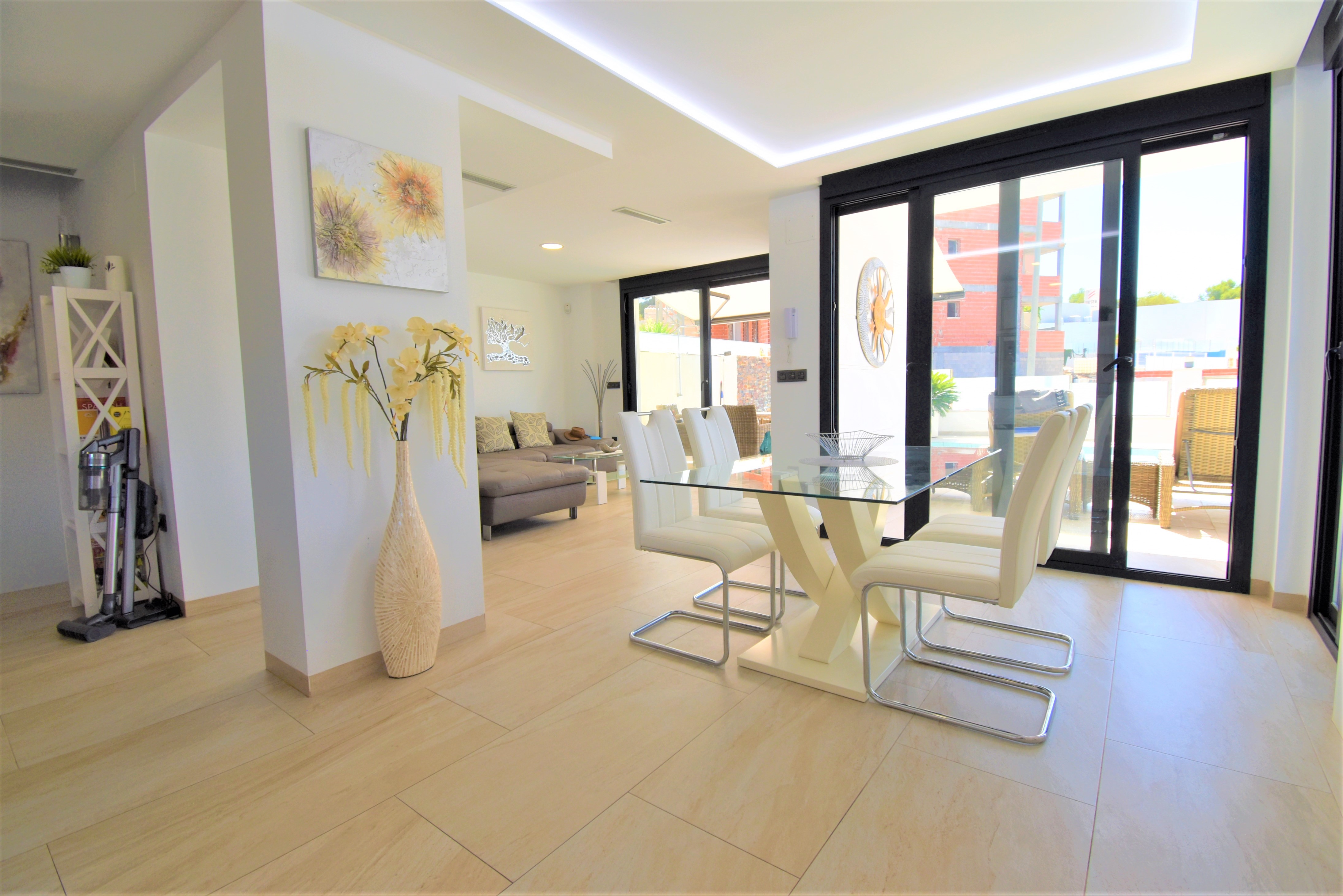 Villa for sale in Alicante 7