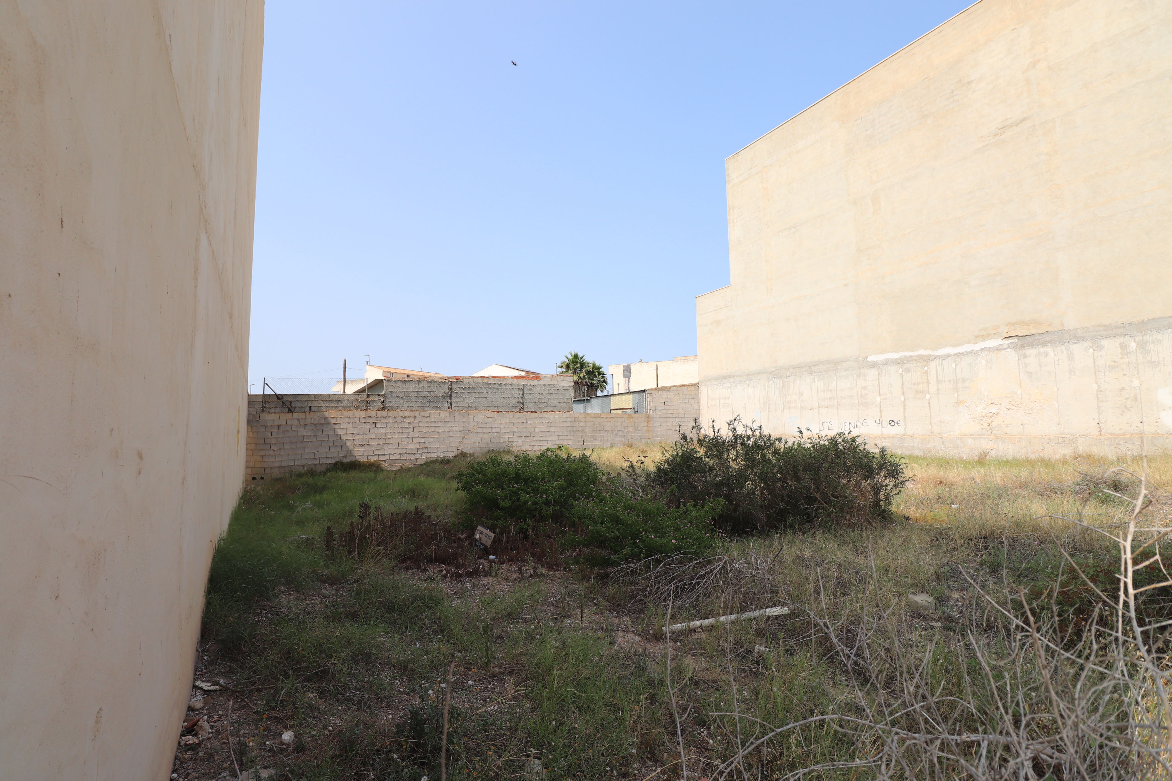 Plot for sale in Alicante 3