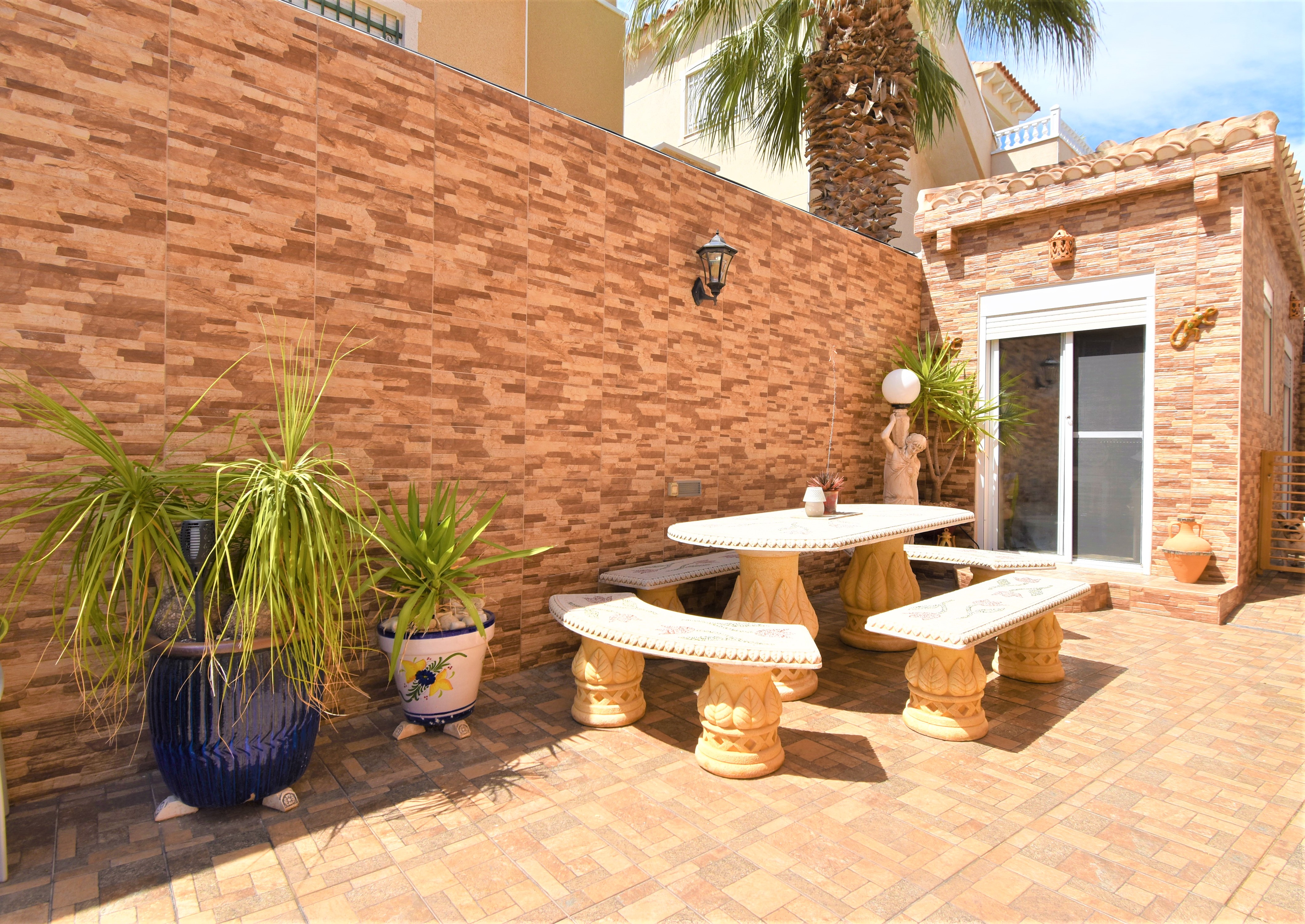 Villa for sale in Alicante 23