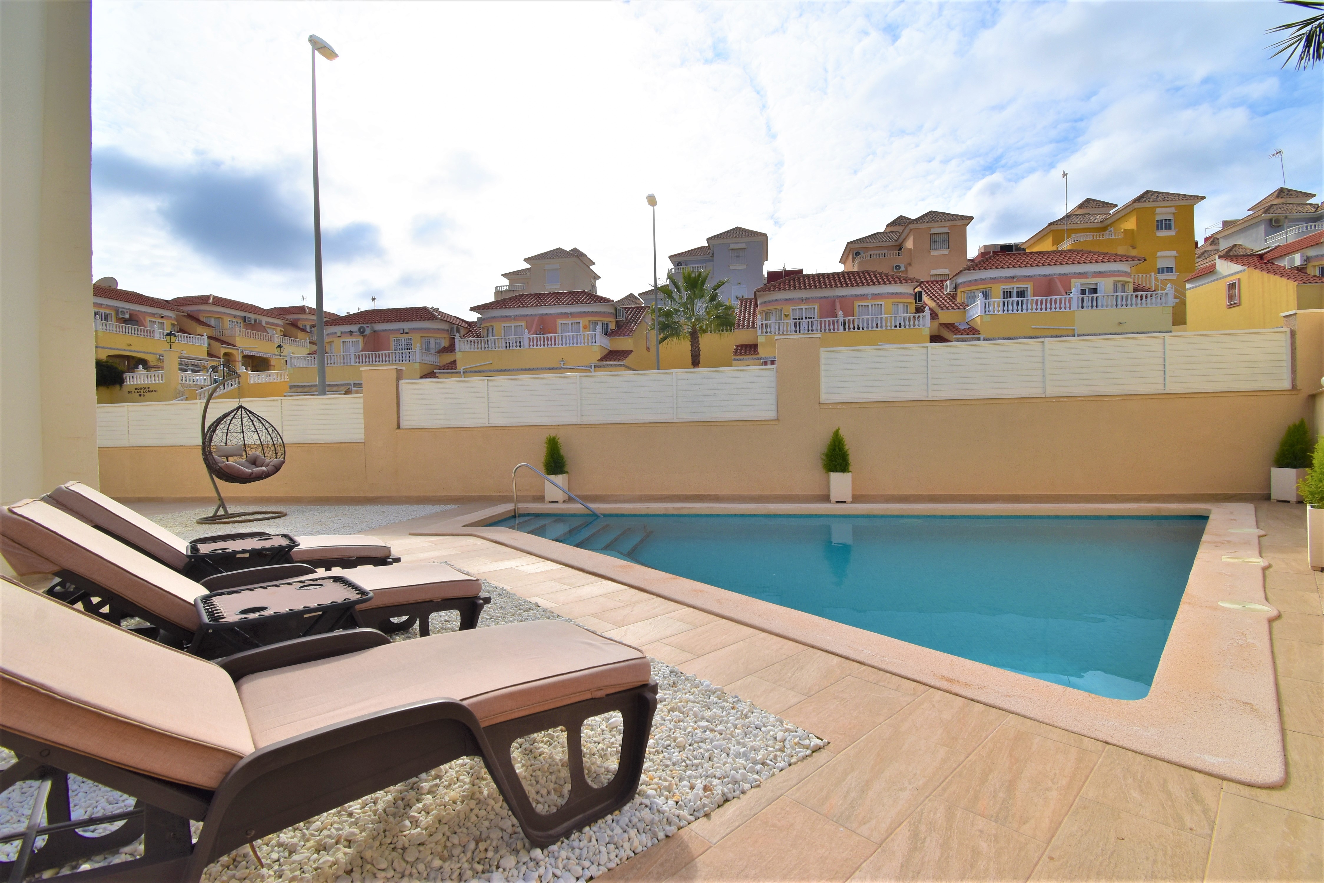 Villa till salu i Alicante 23