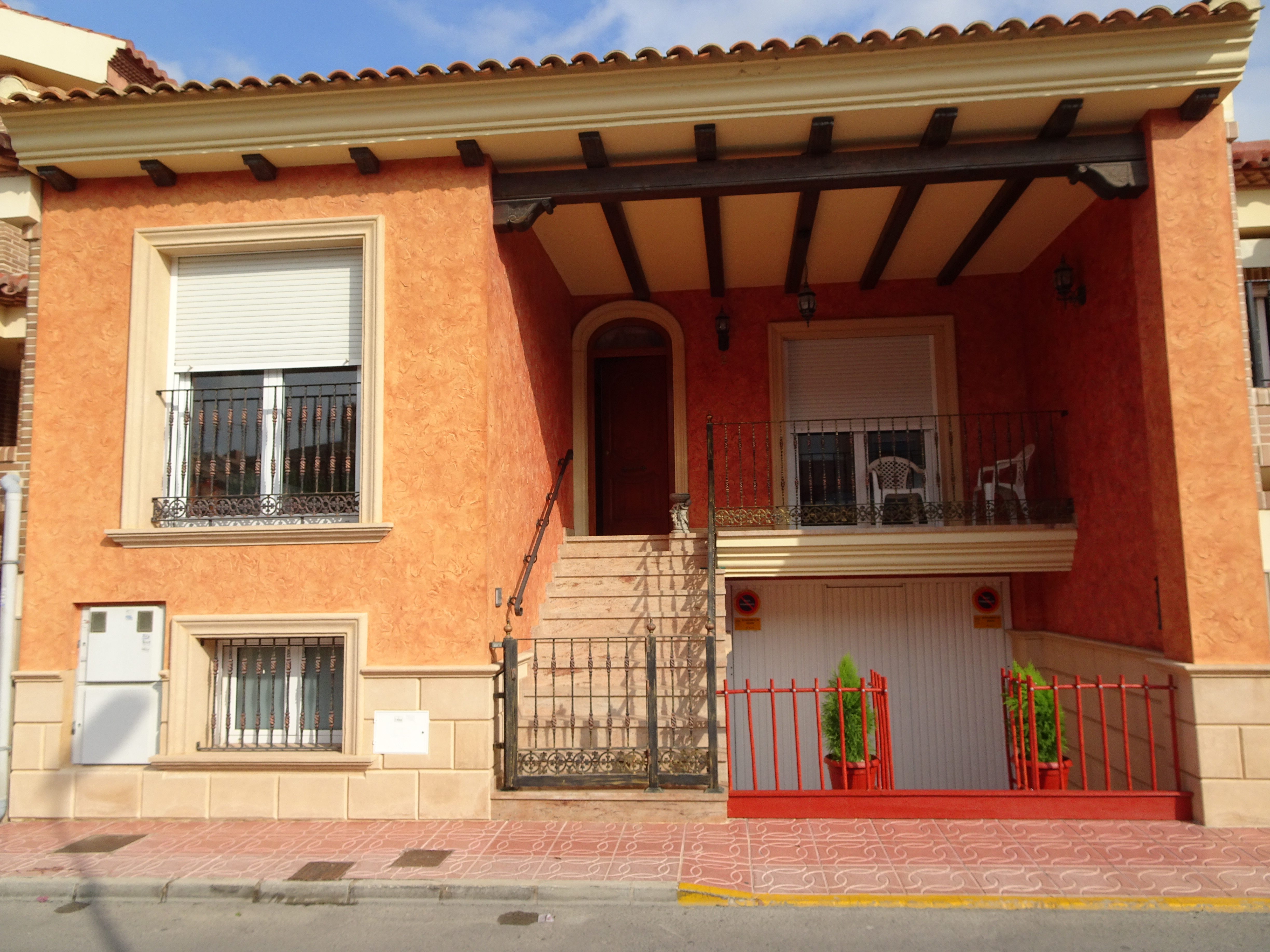 Townhouse te koop in Alicante 1