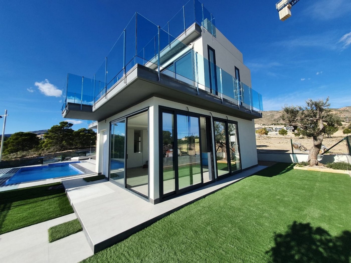 Villa for sale in Alicante 2