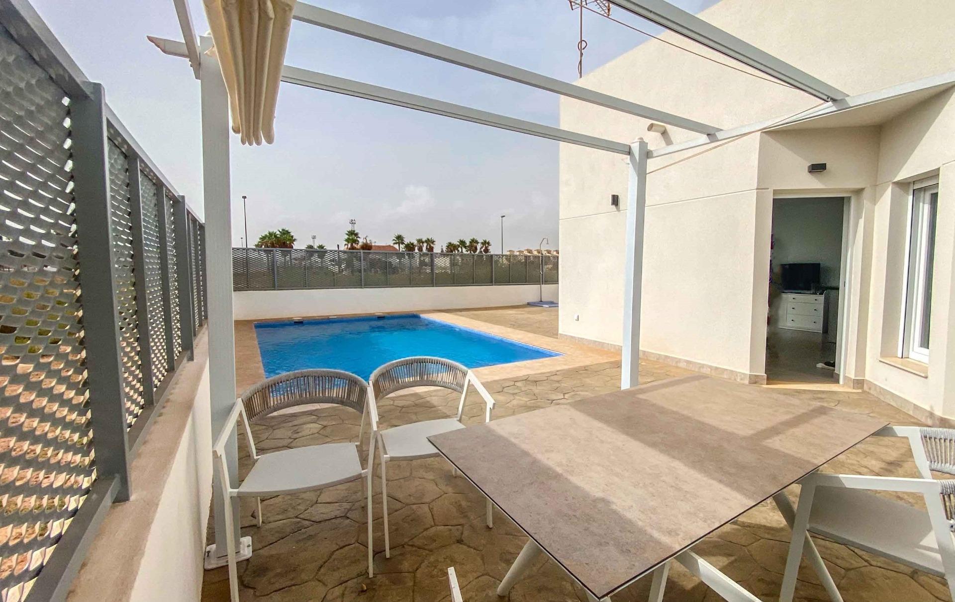 Villa for sale in Los Alcázares 8