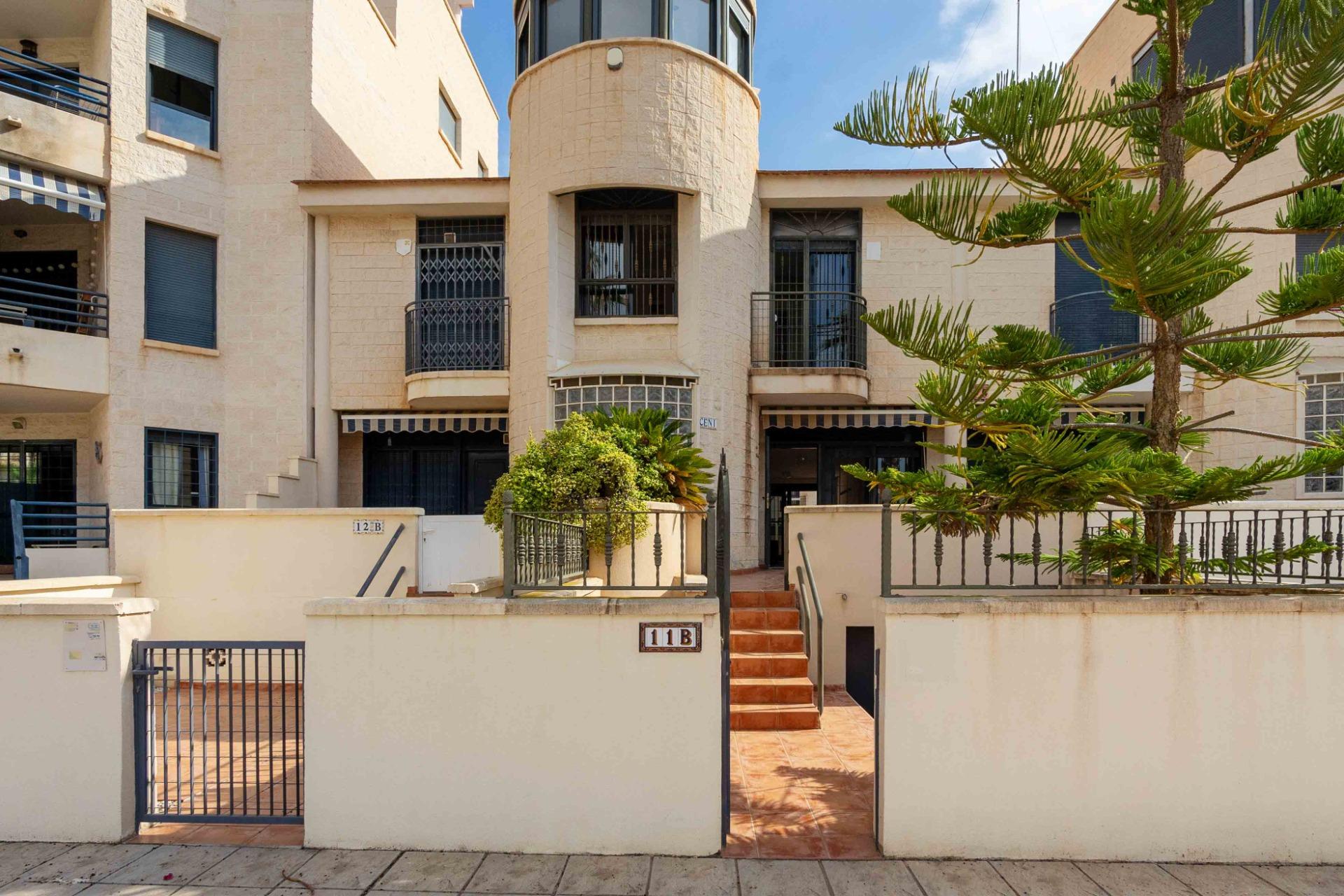 Townhouse na sprzedaż w Alicante 23