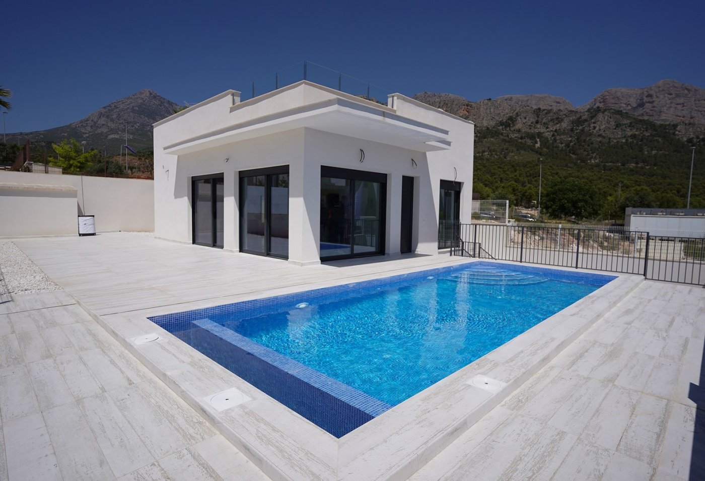 Villa à vendre à Alicante 1