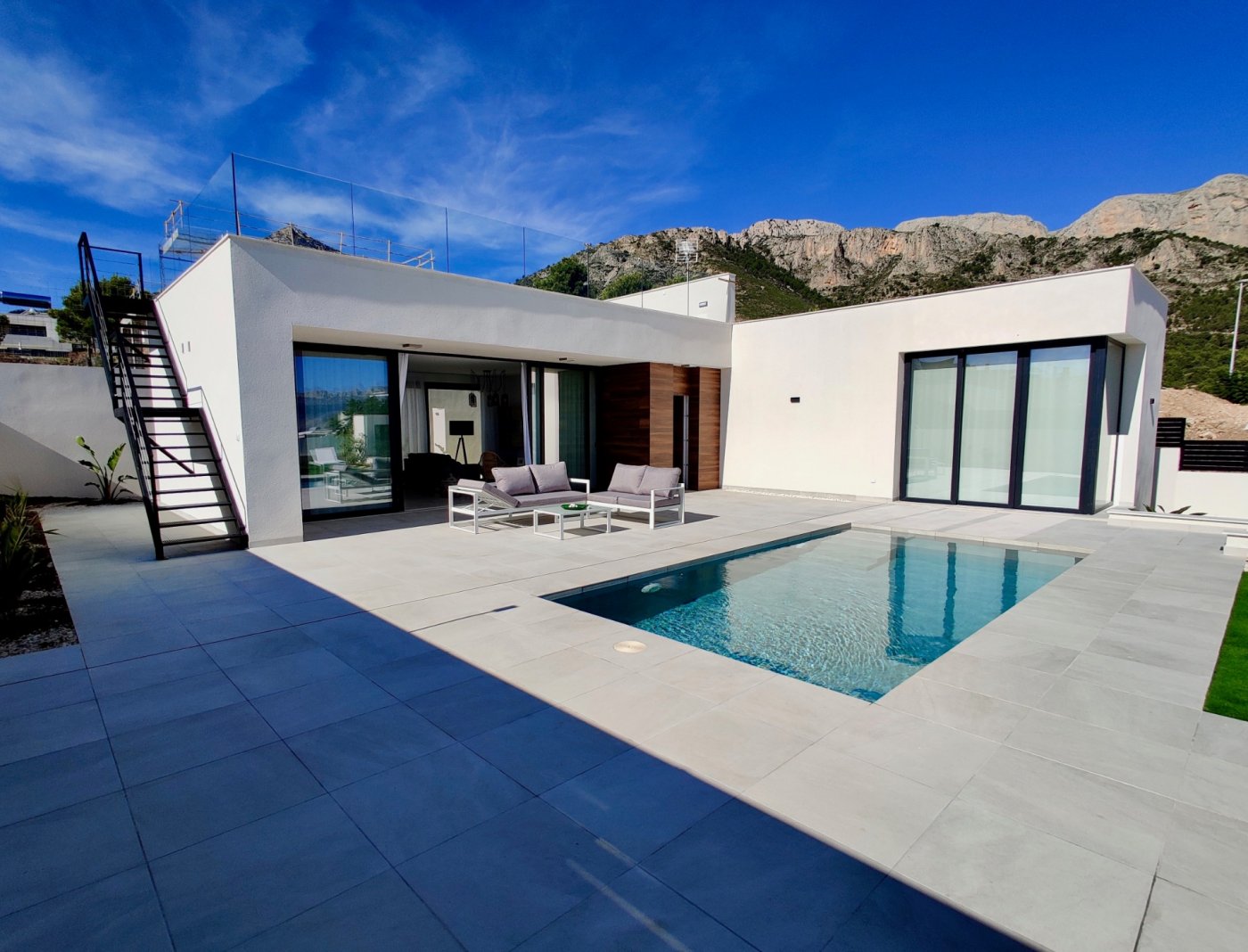 Villa for sale in Alicante 30