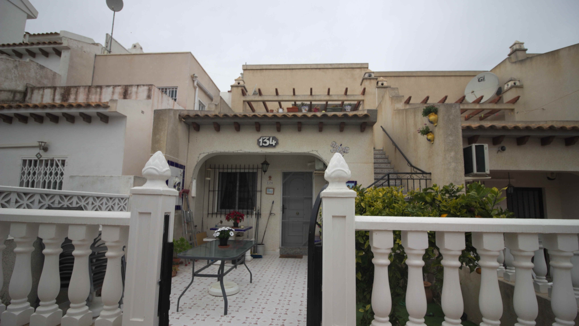 Adosada en venta en Guardamar and surroundings 48