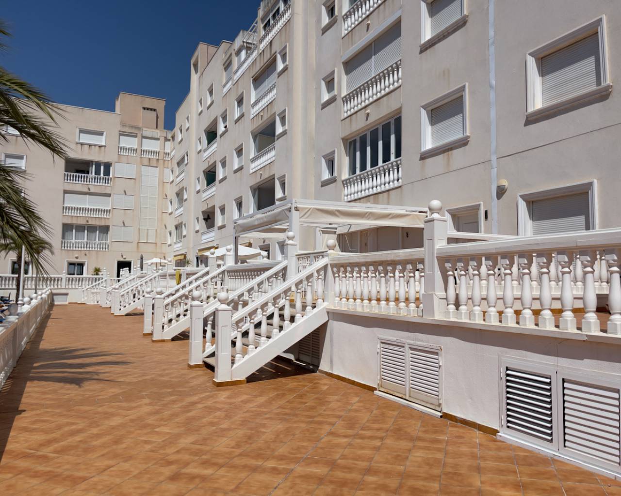 Apartamento en venta en Guardamar and surroundings 2