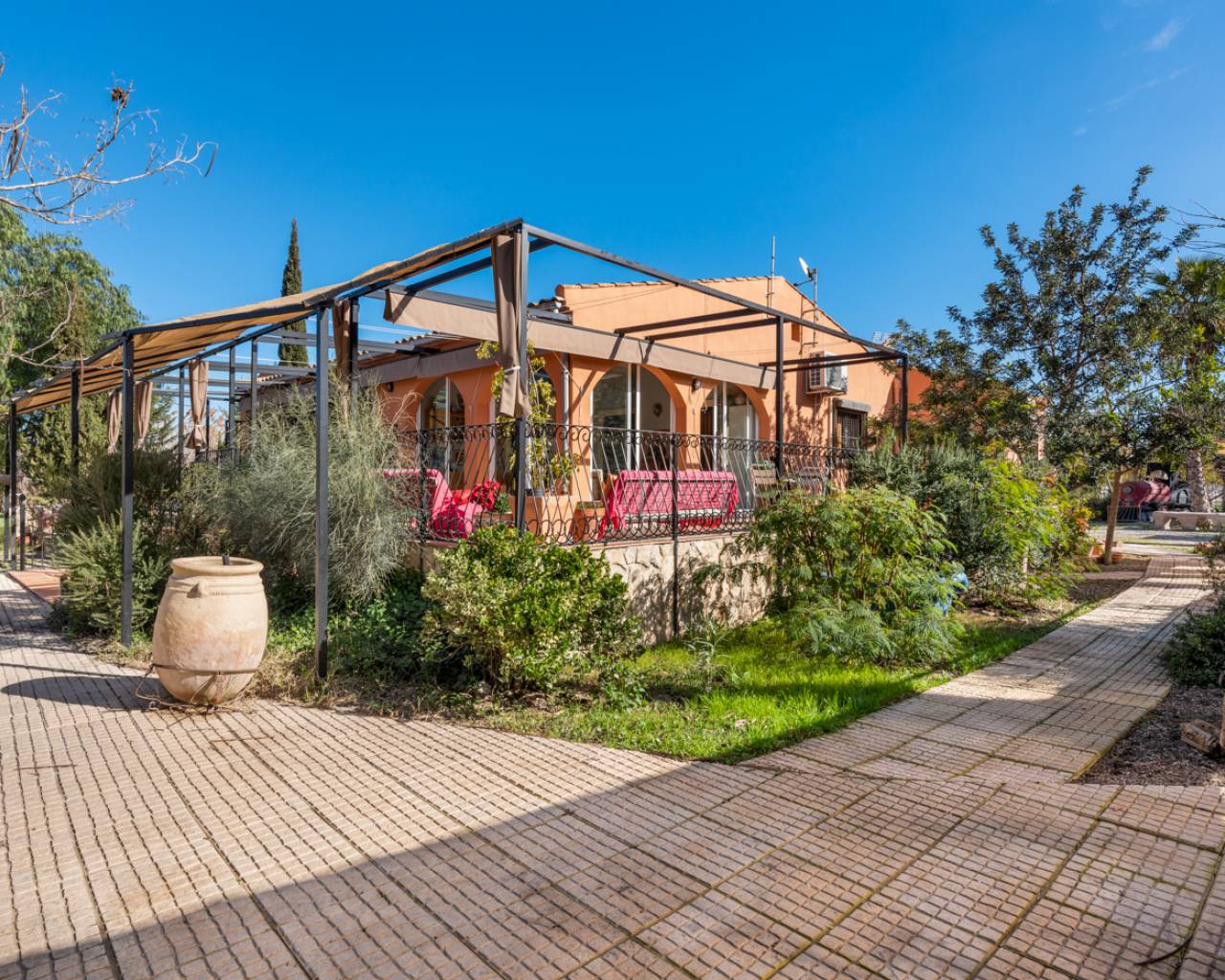 Villa à vendre à Alicante 42