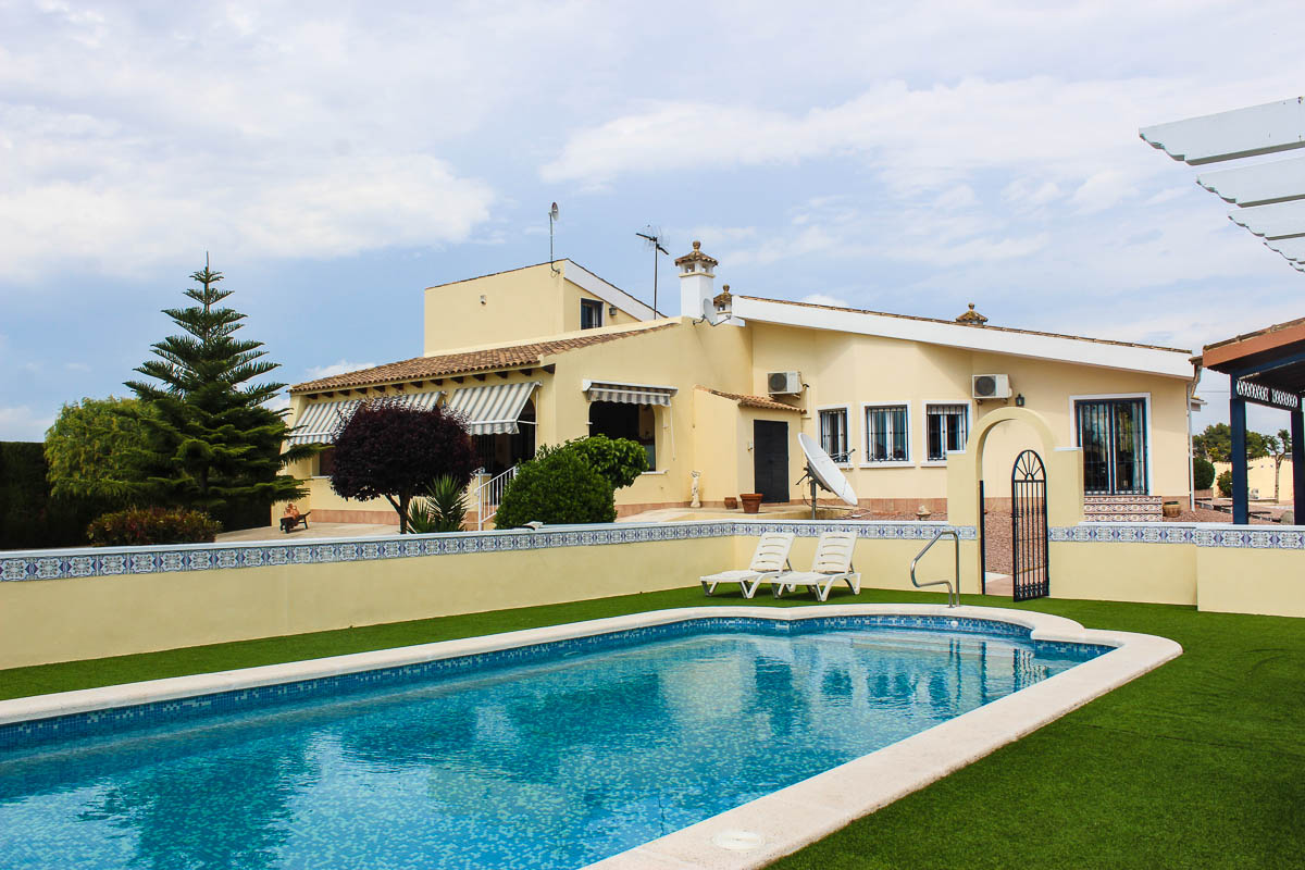 Countryhome for sale in Alicante 34