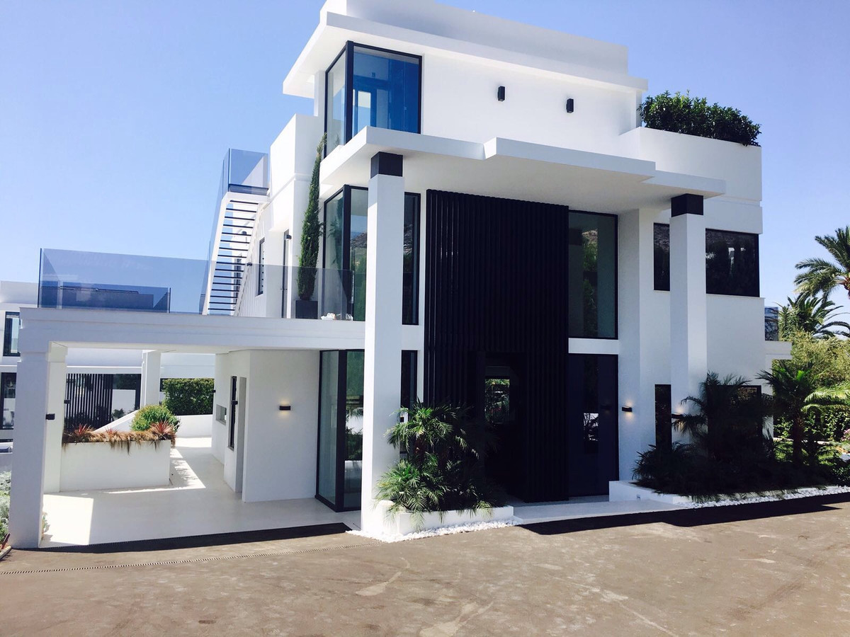 Villa for sale in Marbella - Golden Mile and Nagüeles 45