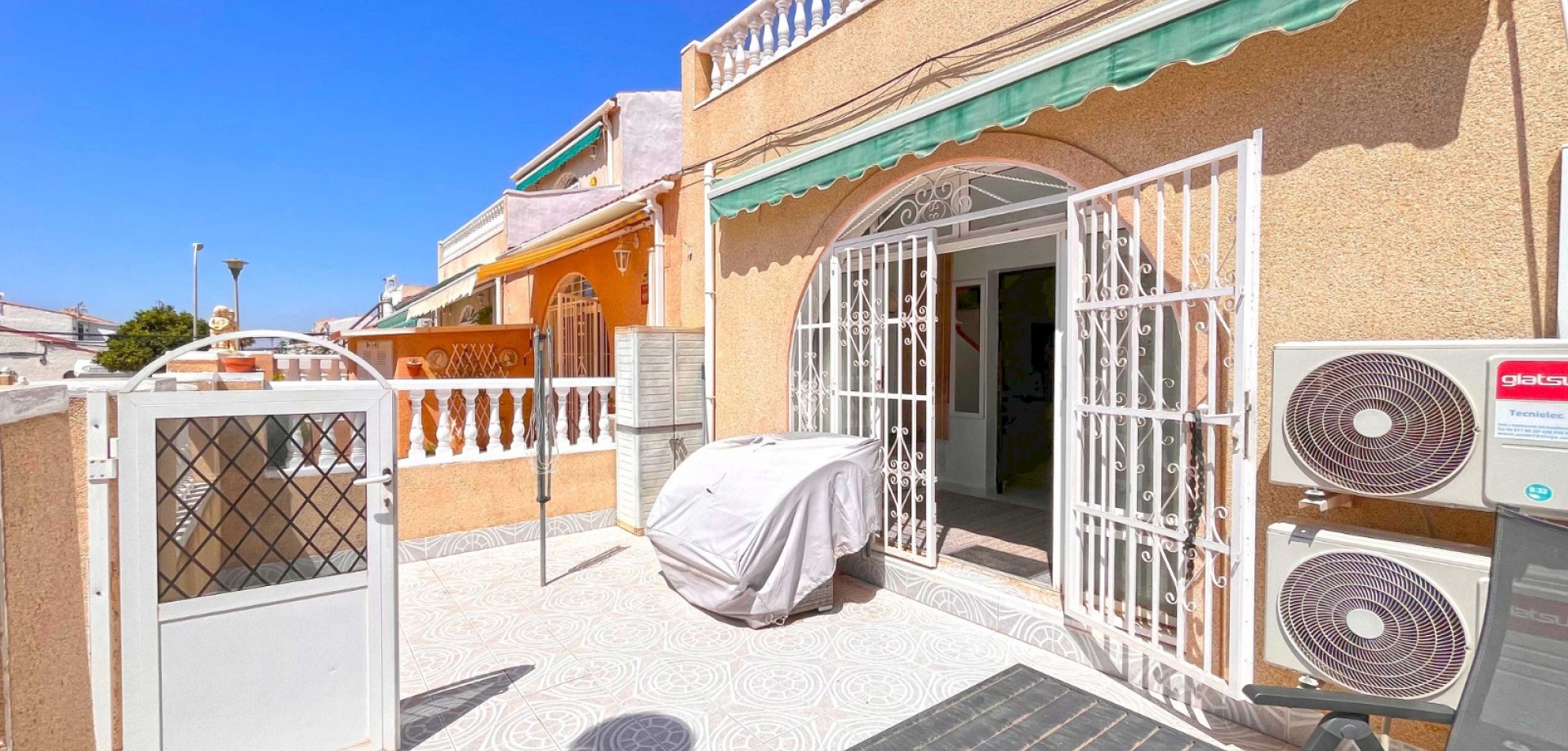 Adosada en venta en Torrevieja and surroundings 28