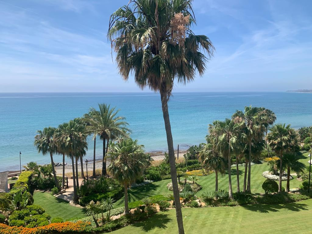 Apartamento en venta en Estepona 8