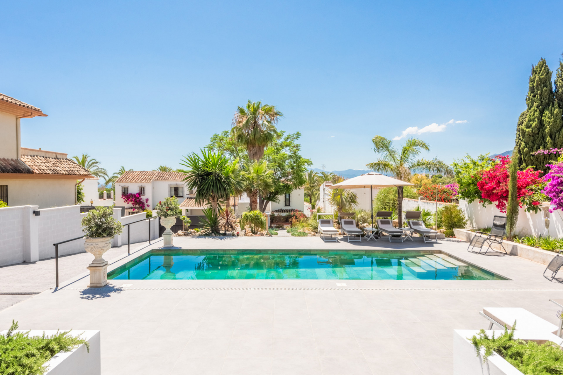 Villa for sale in Marbella - East 18