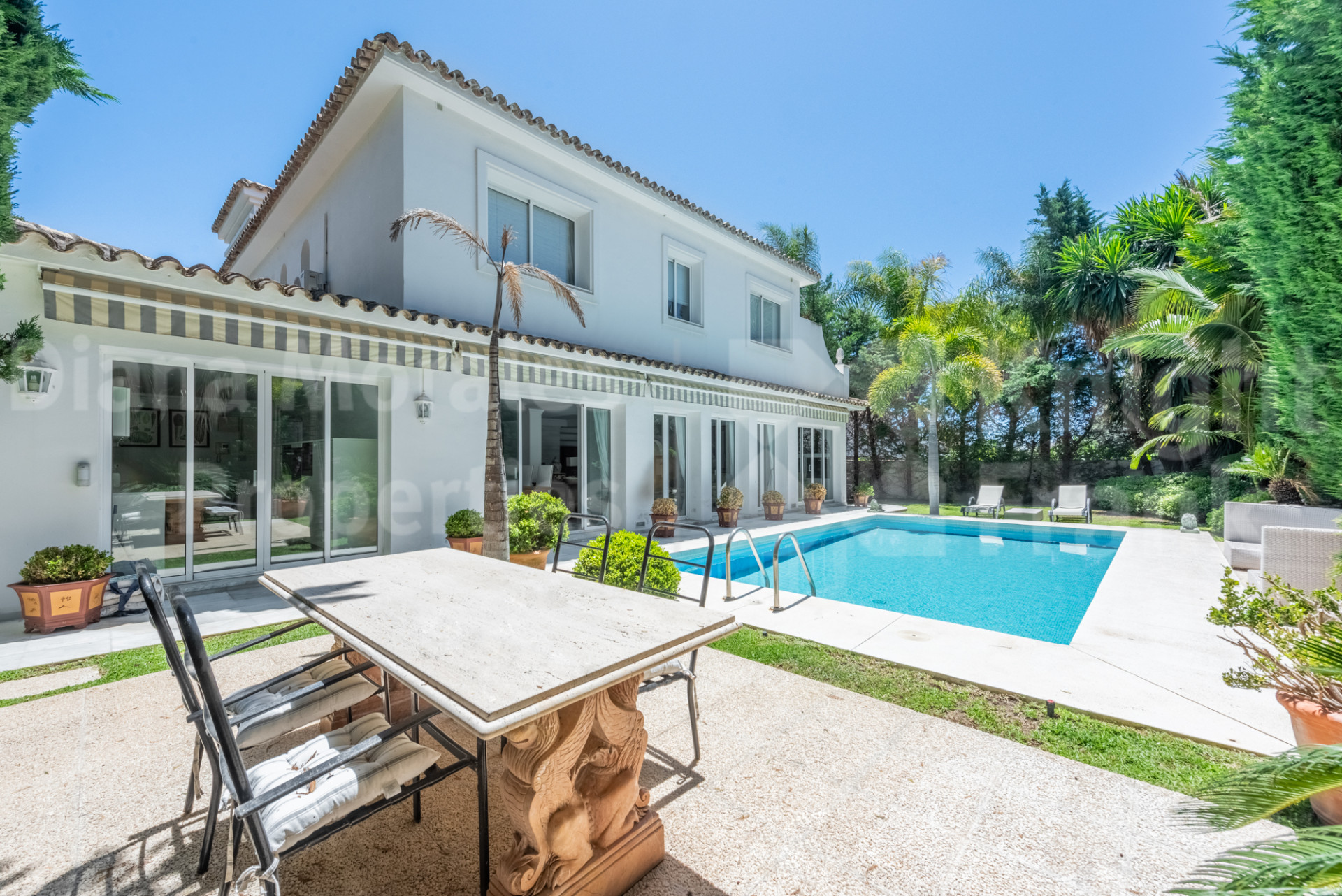 Chalé en venta en Marbella - East 31