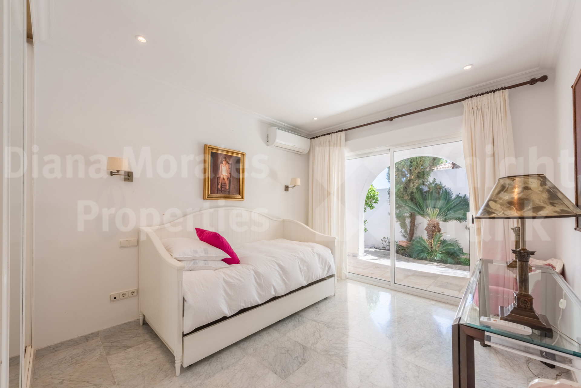 Вилла для продажи в Marbella - East 19