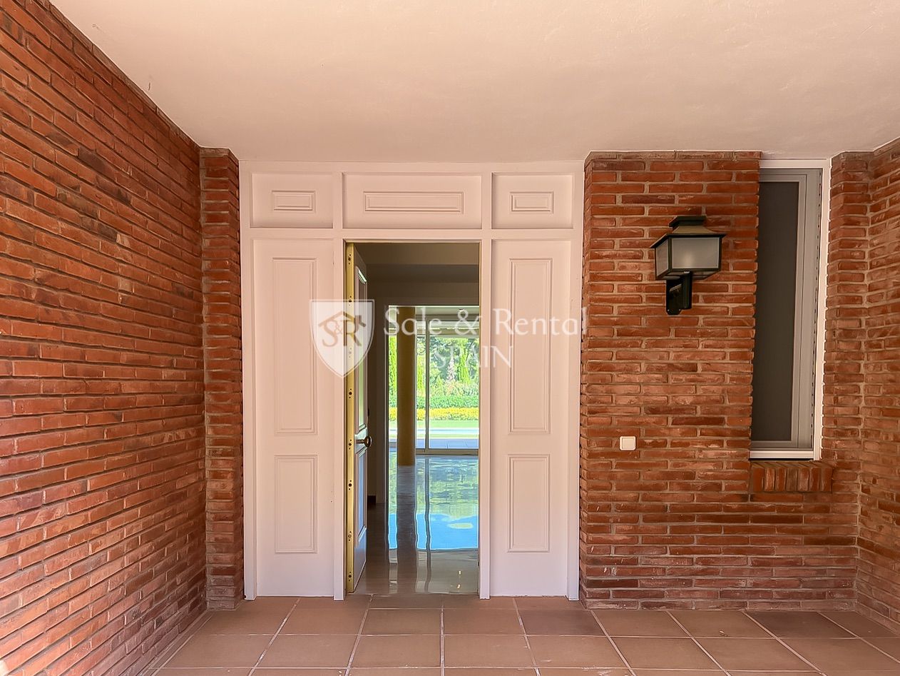 Villa te koop in Maresme 4