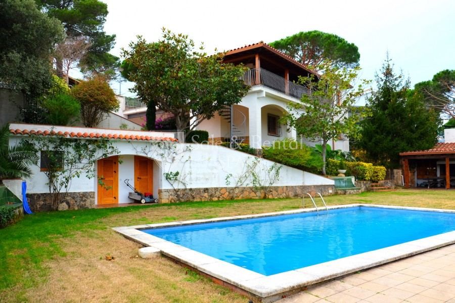 Villa for sale in Lloret de Mar 35