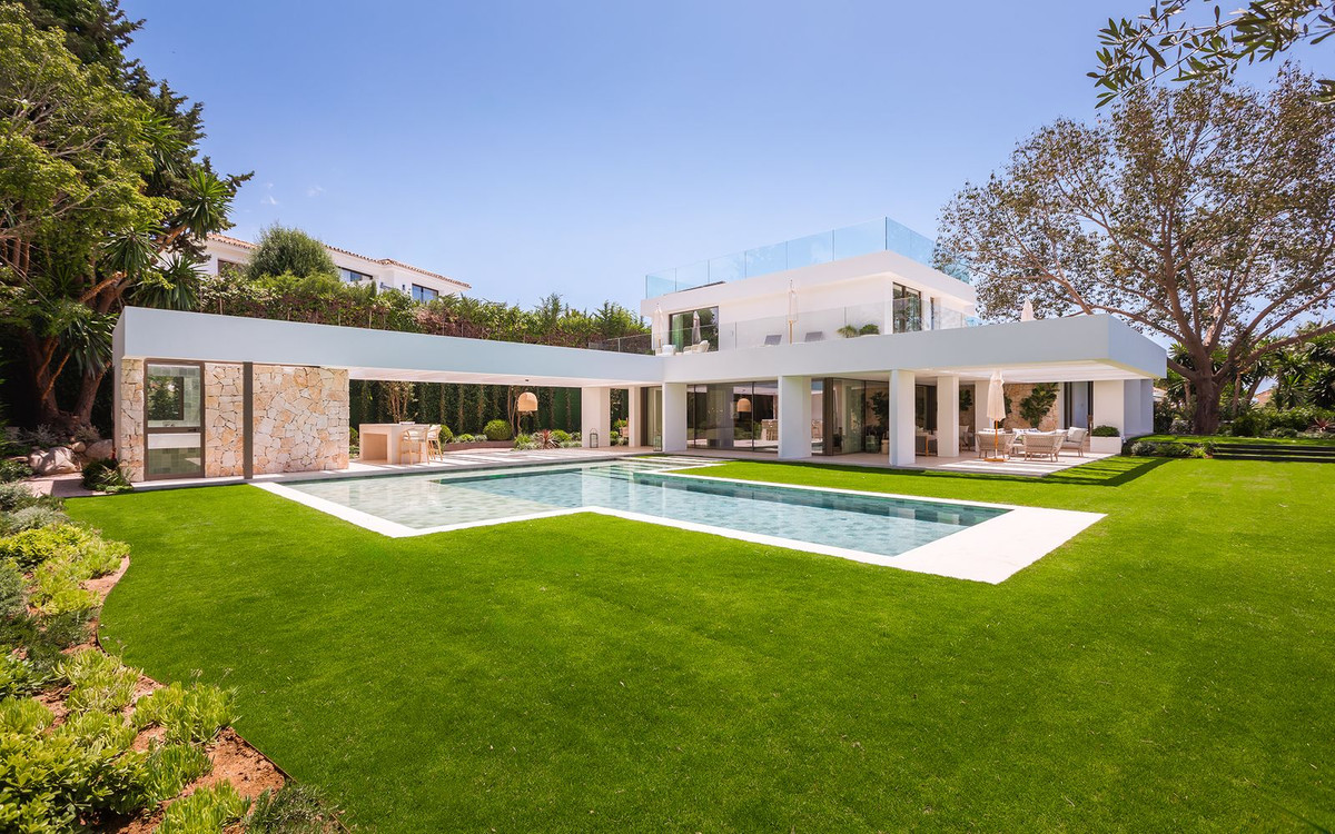 Villa te koop in Marbella - Nueva Andalucía 2