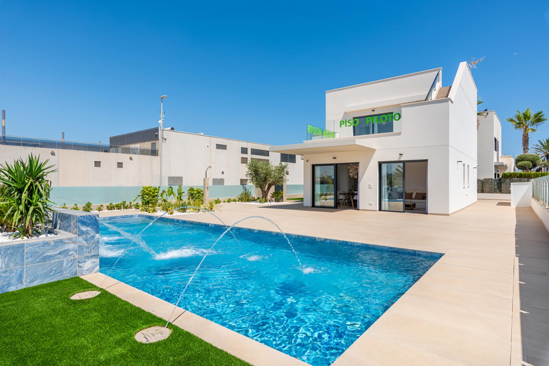 Villa à vendre à Alicante 1