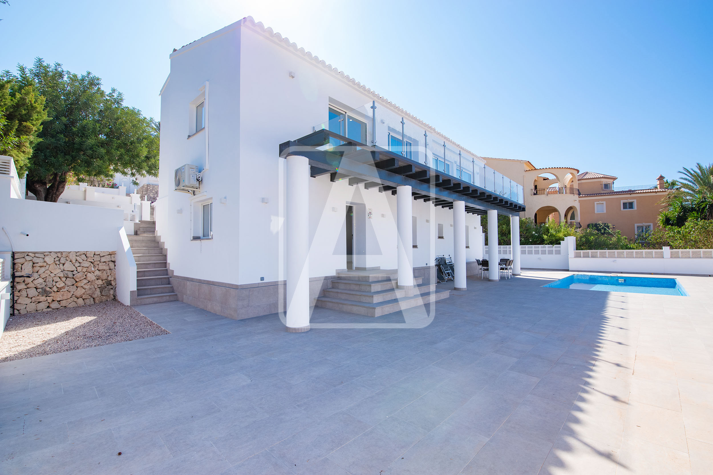 Villa te koop in Alicante 8