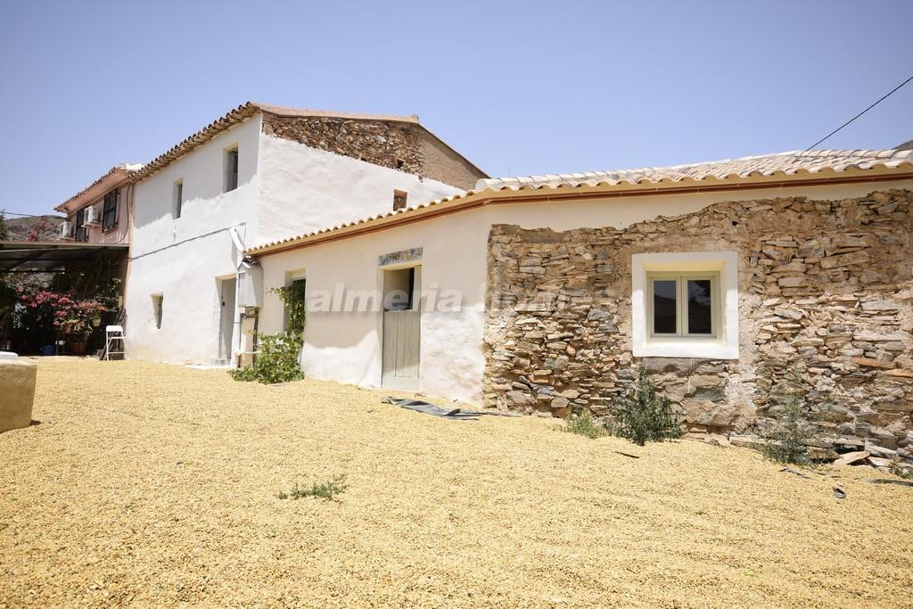 Countryhome for sale in Almería and surroundings 1