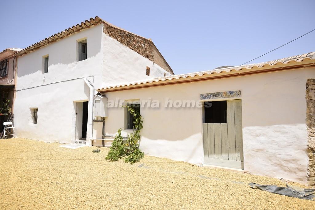 Countryhome for sale in Almería and surroundings 16