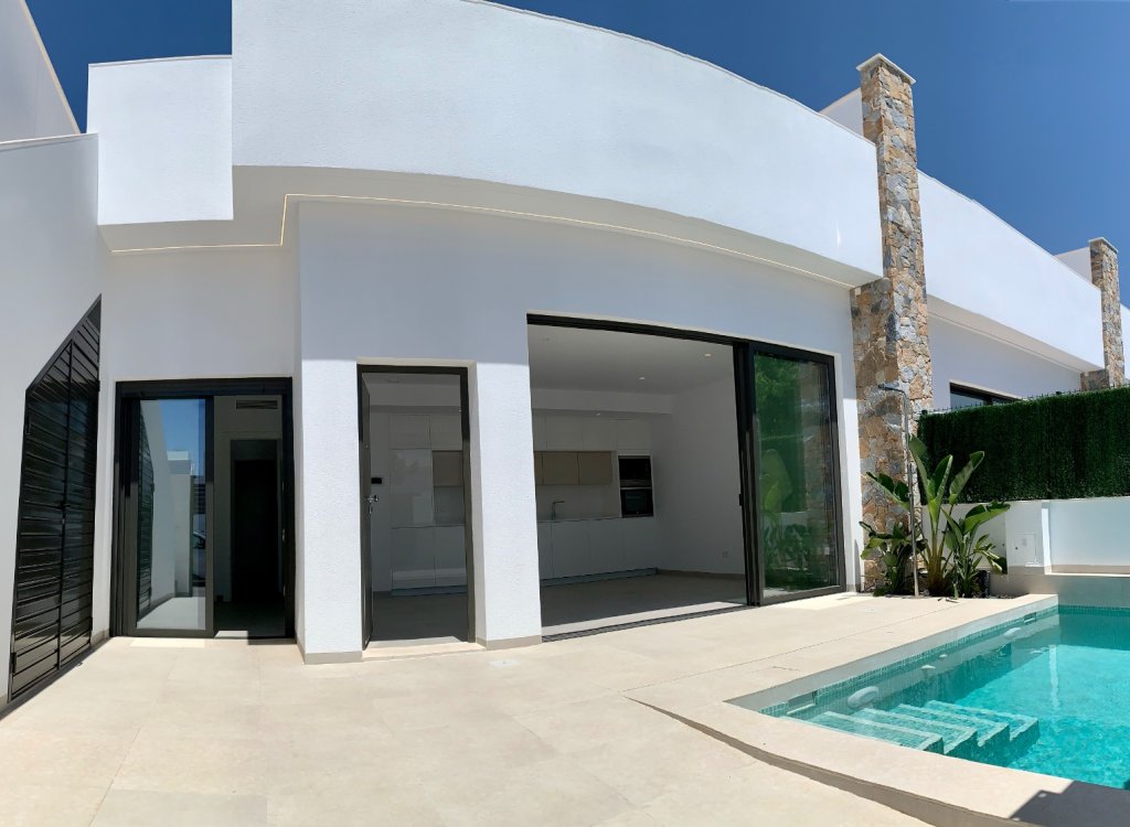 Adosada en venta en Los Alcázares 2