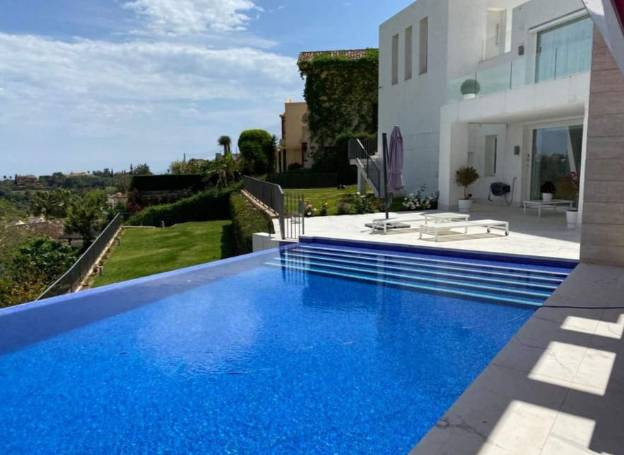 Villa for sale in Málaga 2