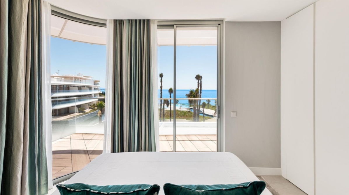 Penthouse te koop in Estepona 16