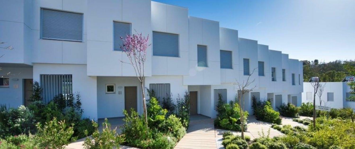 Adosada en venta en Estepona 13