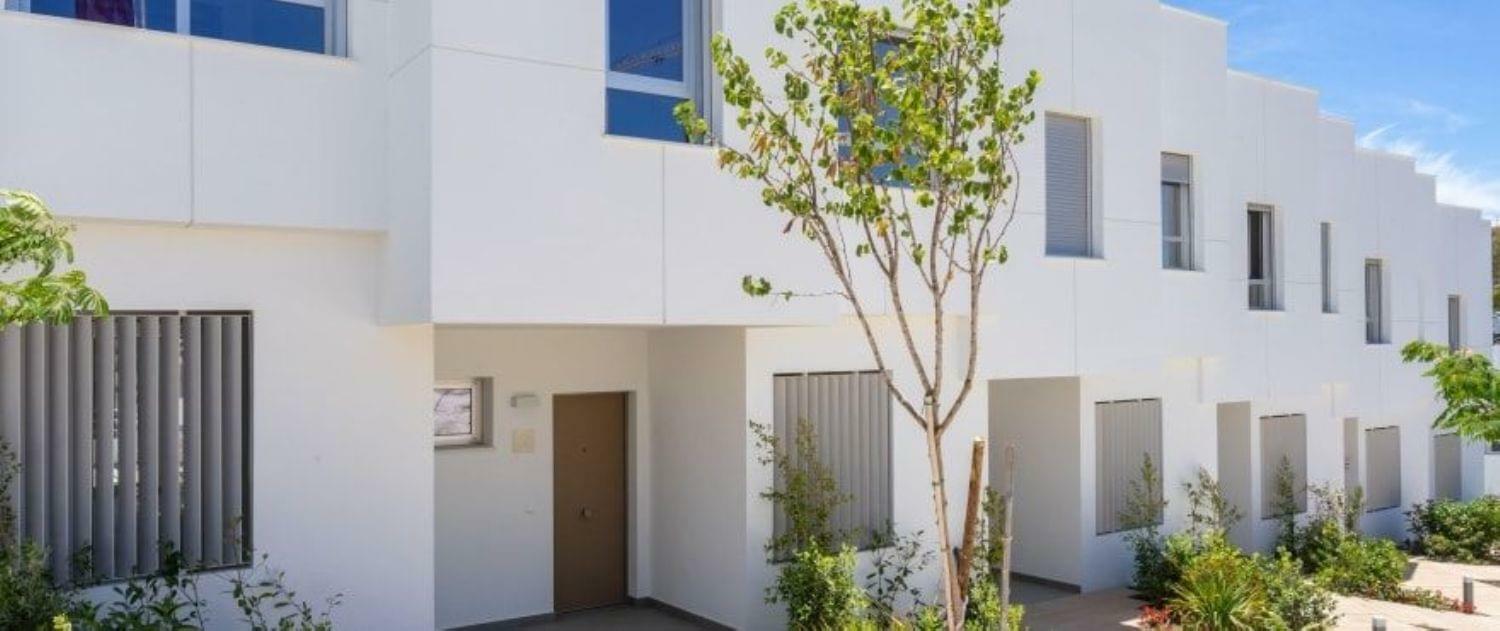 Adosada en venta en Estepona 4